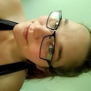 Meet your Posher, Cassaundra